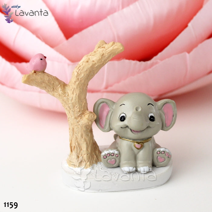 Dal Altında Oturan Sevimli Fil Silikon Kalıbı