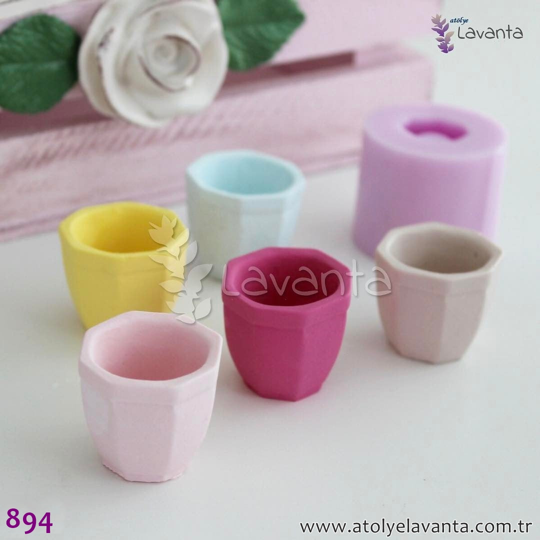 Minik Yuvarlak Çizgili Saksı Silikon Kalıbı