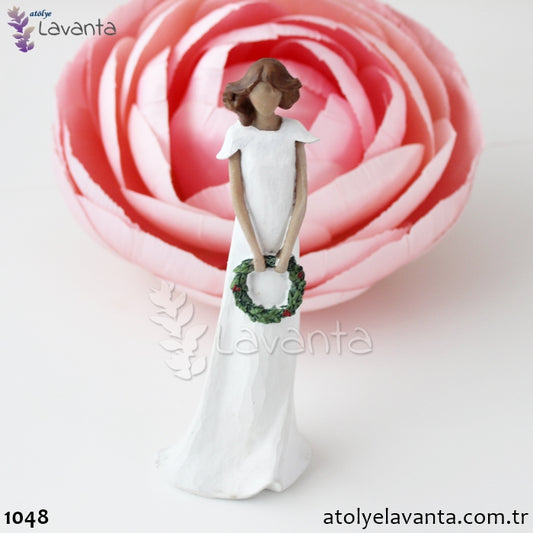 Elinde Taç Tutan Kız Silikon Kalıbı