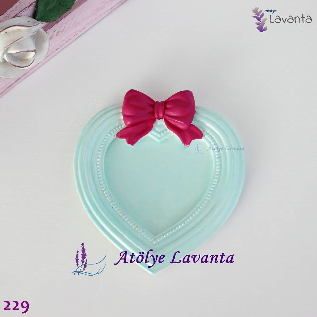 Fiyonklu Kalp Çerçeve Silikon Kalıbı