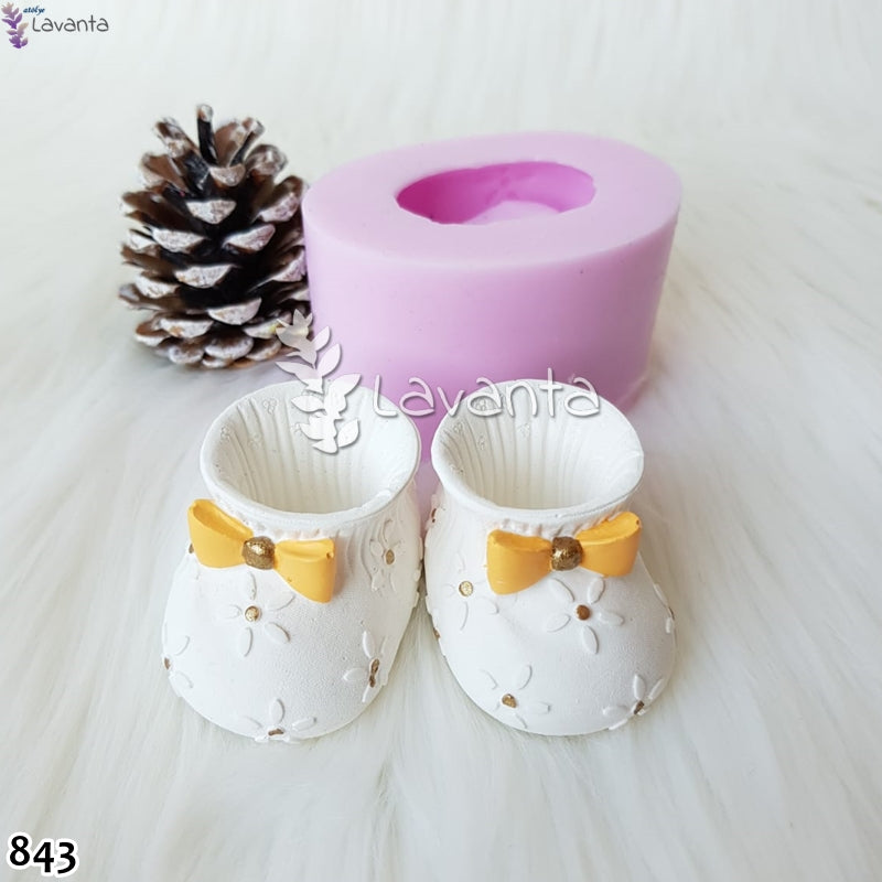 Fiyonklu Kız Patik Silikon Kalıbı