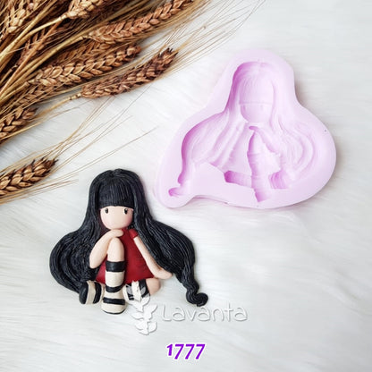 Oturan Gorjuss Kız Kokulu Taş Kalıbı