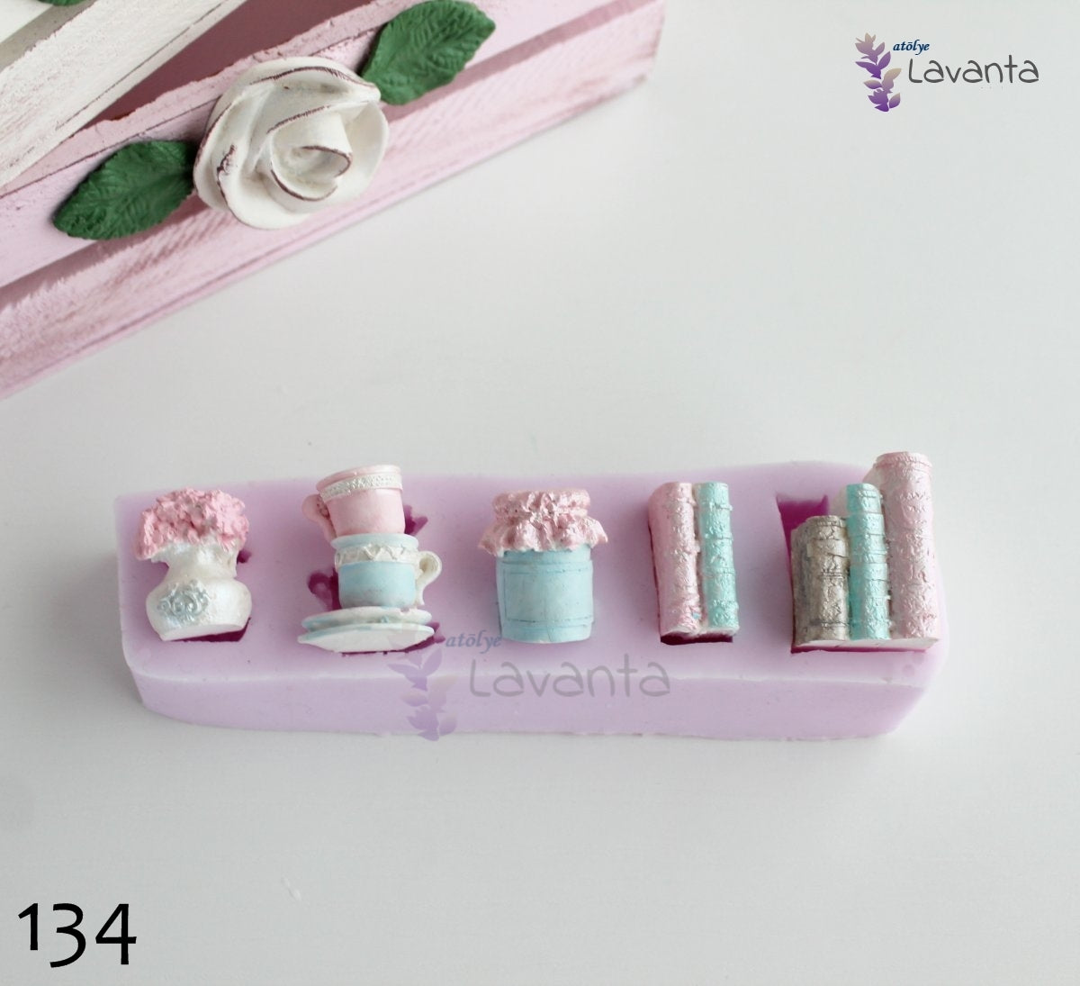 Panolar İçin Kitap, Kavonoz, Saksı ve Fincan Silikon Kalıbı