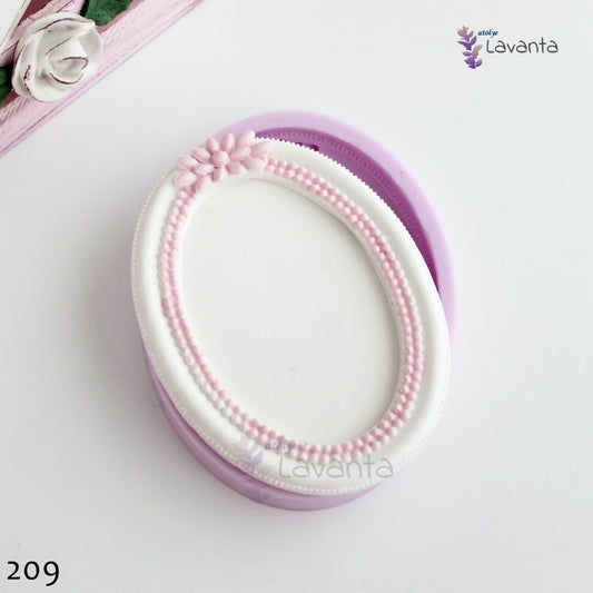 Papatya Detaylı Oval Çerçeve Silikon Kalıbı