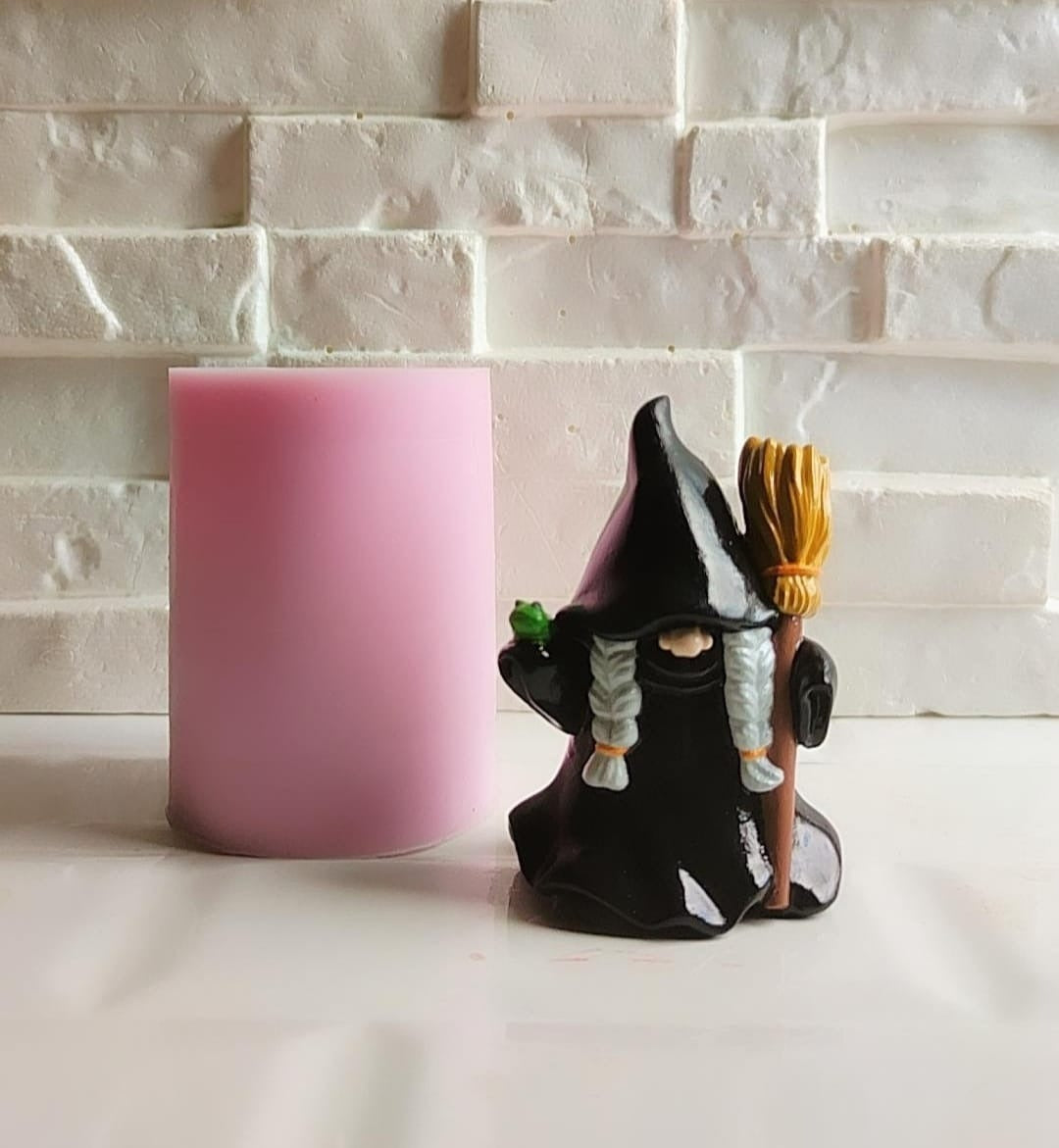 Süpürgeli Dekoratif Cadı Gnome Silikon Kalıp
