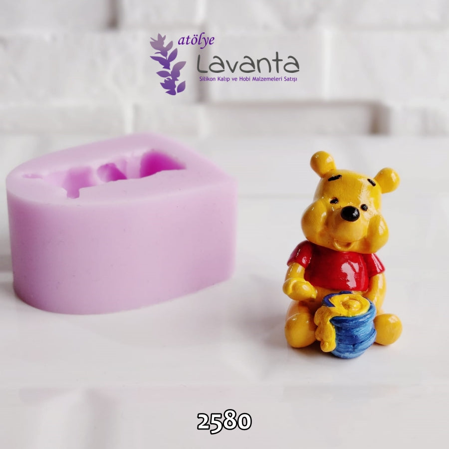 Oturan Winnie Kalıbı