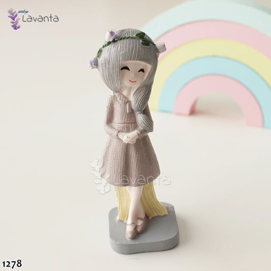 Çiçek Taçlı Kızlar Kalıbı