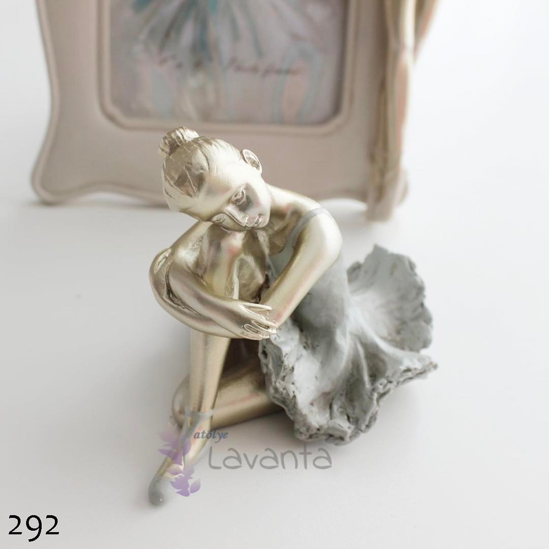 Oturan Balerin Kokulu Taş Silikon Kalıbı