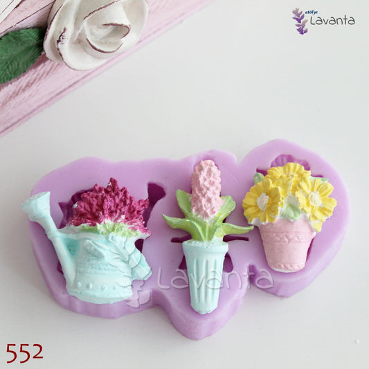 Üçlü Saksıda Çiçekler Silikon Kalıbı