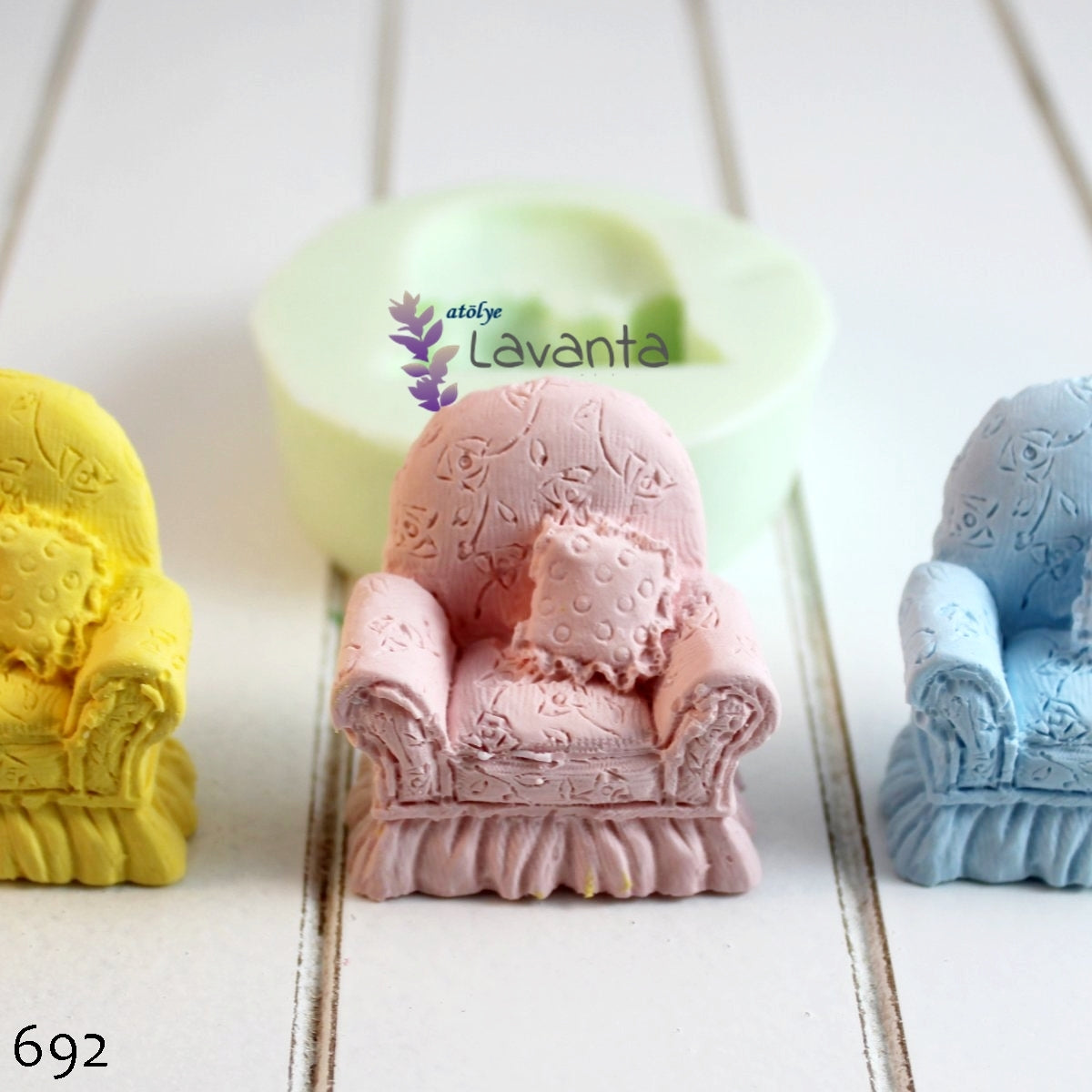 Yastıklı Mini Berjer Koltuk Silikon Kalıbı