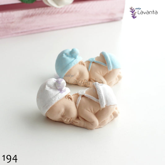 Yüzüstü Yatan Erkek Bebek Silikon Kalıbı